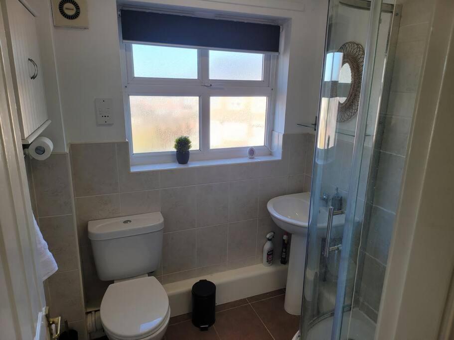 2 Bedroom End Of Terrace House Wellington  Extérieur photo